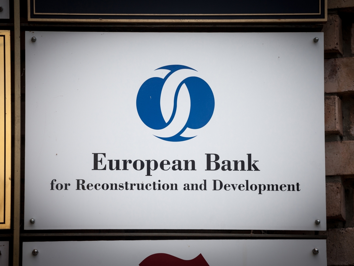 InvestEU and European Bank for Reconstruction and Development partner to finance green projects in EU countries, with over $1.192 billion in funding available. 